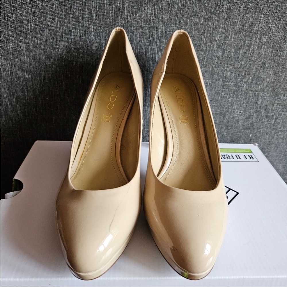 Aldo nude heals